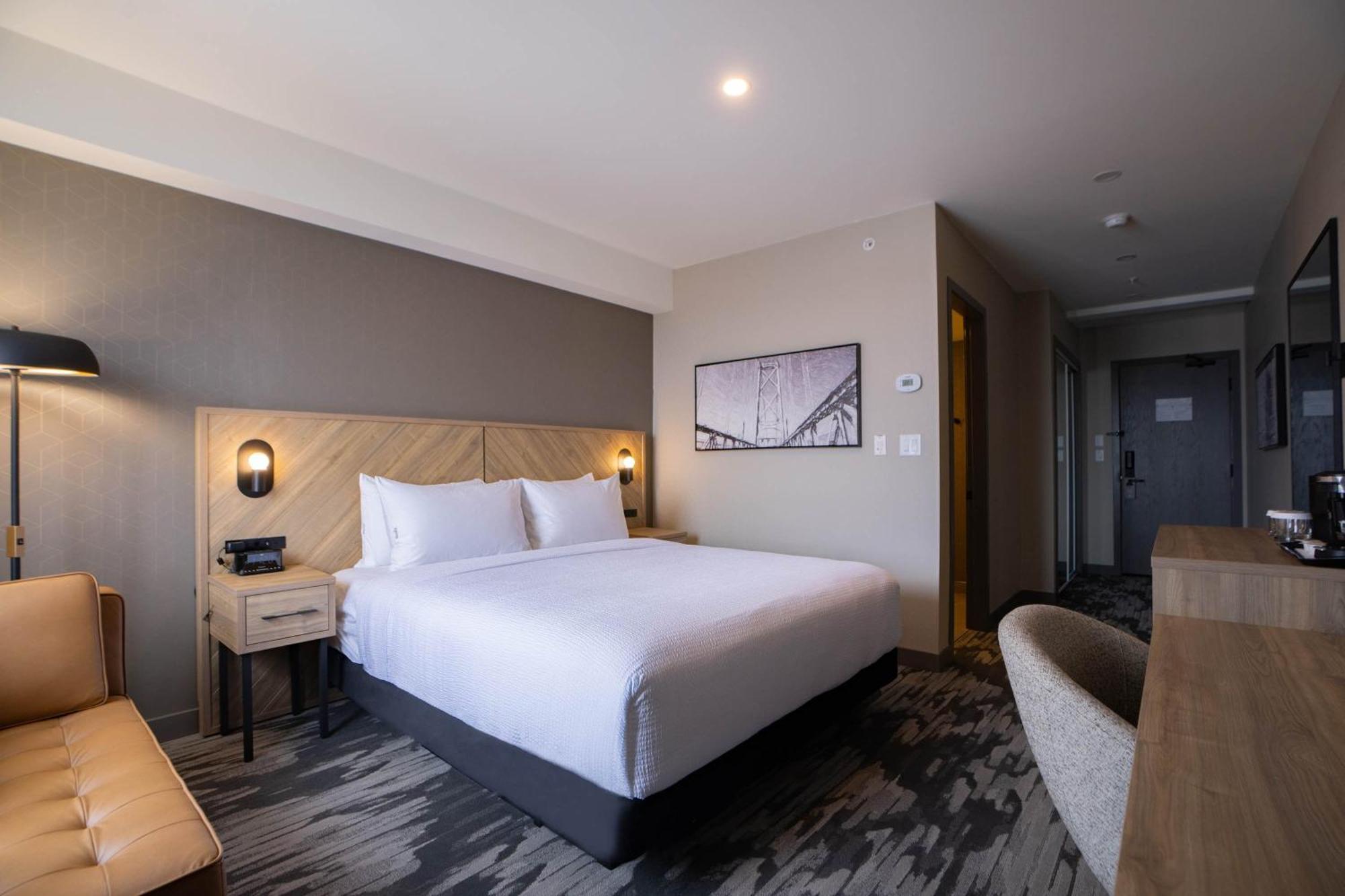 Sandman Signature Dartmouth Hotel & Suites Exterior photo